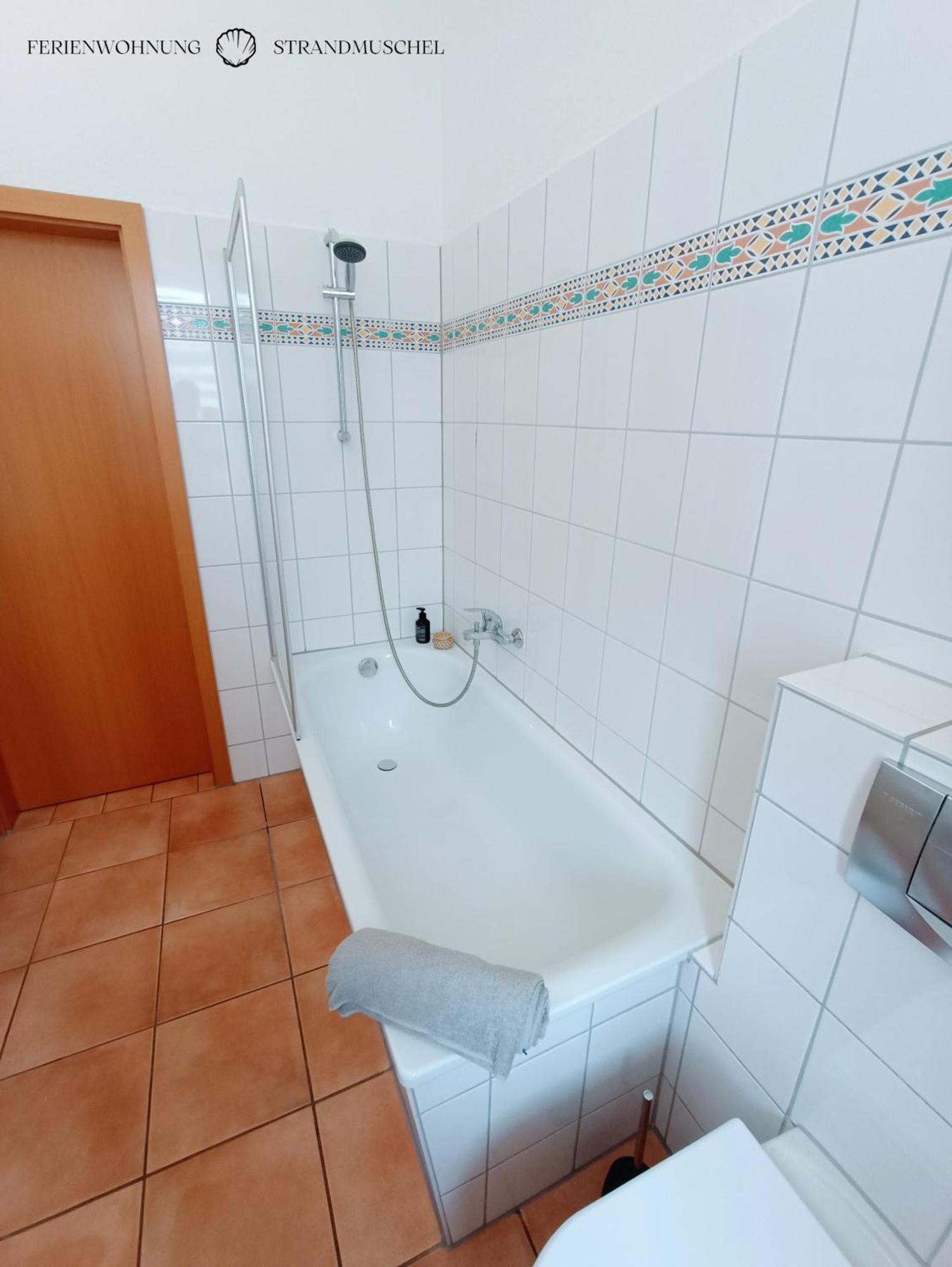 Ferienwohnung Strandmuschel In Der Villa Daheim In Juliusruh Breege Ngoại thất bức ảnh